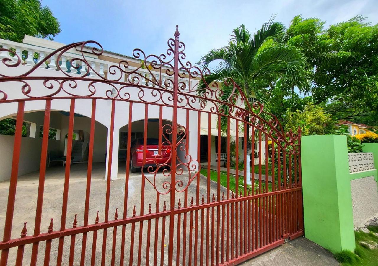 Green'S Palace Jamaica Oracabessa Extérieur photo