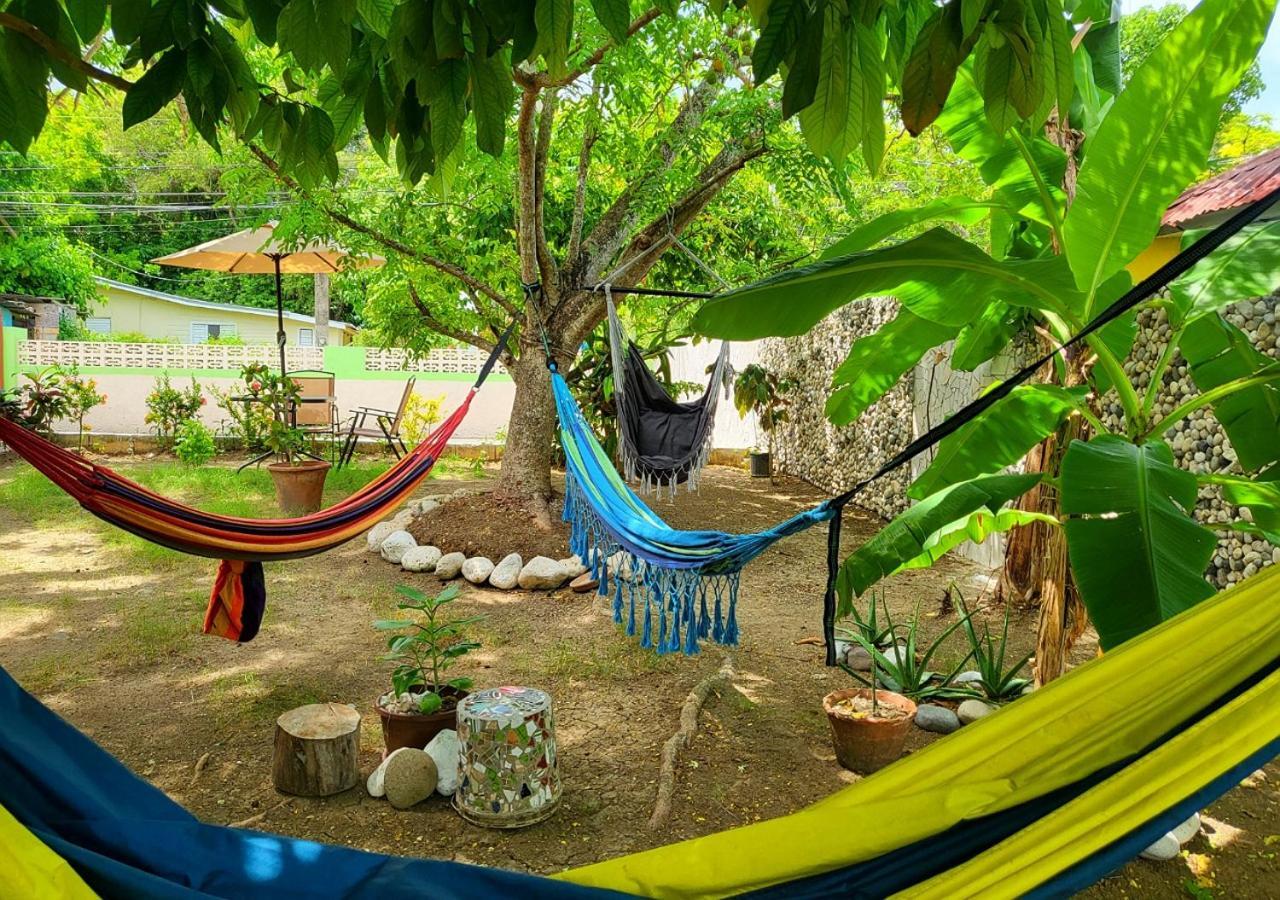 Green'S Palace Jamaica Oracabessa Extérieur photo