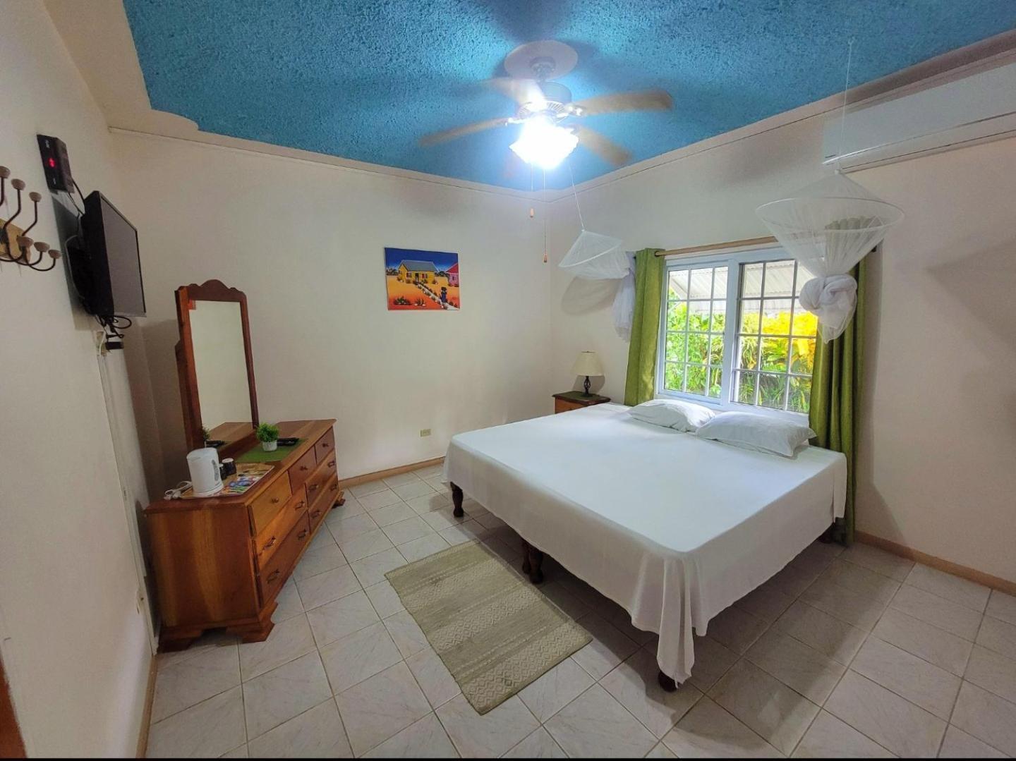 Green'S Palace Jamaica Oracabessa Extérieur photo